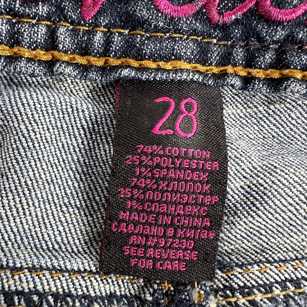 Straight Leg Women’s Jeans in Medium Blue - Size 28